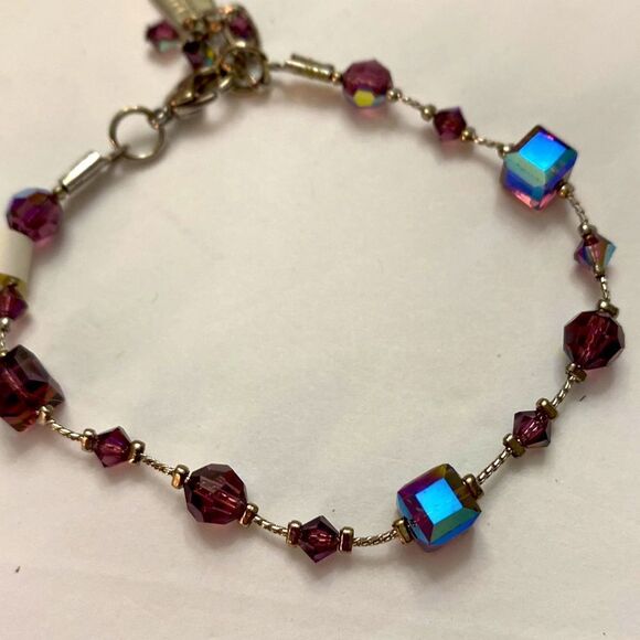 Dabby reid mauve iridescent geometric shapes crystal bracelet silver color chain - Picture 2 of 3